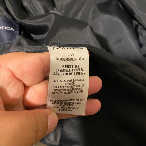 NAUTICA 2 piece suit (10) - Picture 5 of 7